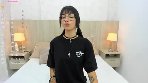 Emily Rojas online show from 09.11.25