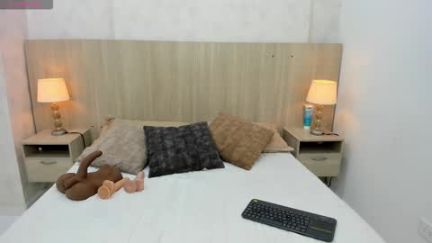 Emily Rojas online show from 11.20.25