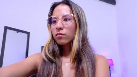 Snapshot of skinny_hottie18 chatting on 02.06.25 skinny_hottie18 online show from 02.06.25