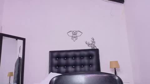 Snapshot of skinny_hottie18 chatting on 03.10.25 skinny_hottie18 online show from 03.10.25