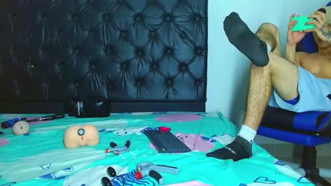 skinny marked online show from 01.12.25