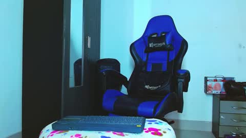 skinny marked online show from 02.06.25