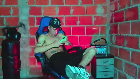 skinny marked online show from 10.02.25