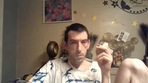 SkinnyBigCock2 online show from 01.01.25