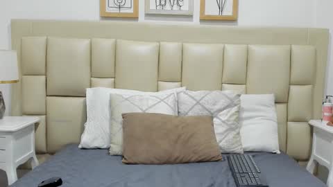 SkinnyGirl online show from 01.08.26