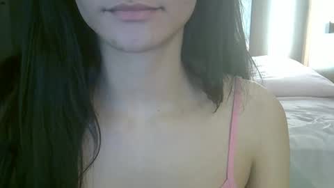 Snapshot of skinnykittencam chatting on 04.18.26 skinnykittencam online show from 04.18.26