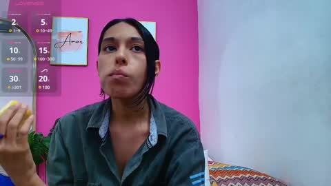 Snapshot of skinnyneighbour_ chatting on 01.17.25 Karla online show from 01.17.25