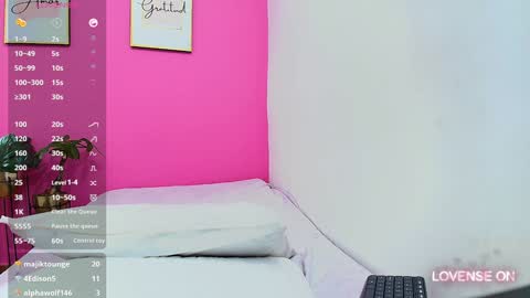 Snapshot of skinnyneighbour_ chatting on 01.30.25 Karla online show from 01.30.25