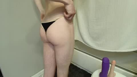 skinnytoy69 online show from 12.22.24