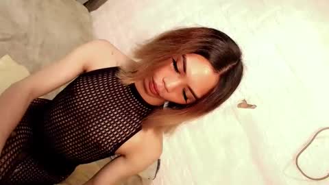 skinnytrans69 online show from 04.11.26