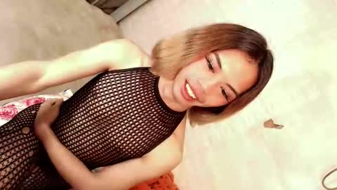 skinnytrans69 online show from 04.14.26