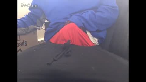 skinnywhiteboy420 online show from 12.22.25