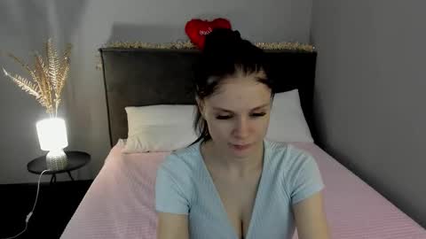 Snapshot of skinyjoy chatting on 02.21.26 Joys online show from 02.21.26