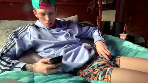 Snapshot of skittles933 chatting on 02.25.25 Skittles online show from 02.25.25