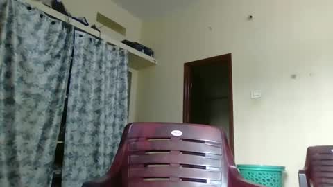 Snapshot of sklavepappu143 chatting on 03.02.26 Indianslut1431 online show from 03.02.26