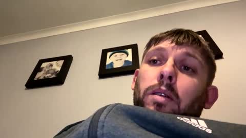 skuzzy25 online show from 02.04.25