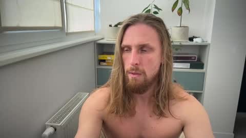 sky_guy25 online show from 09.30.25