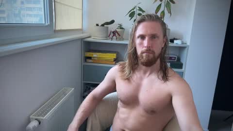 sky_guy25 online show from 10.02.25