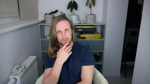 sky_guy25 online show from 11.19.25