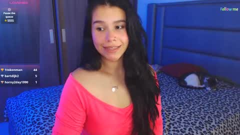 Snapshot of sky_lover_ chatting on 01.24.25 Sky online show from 01.24.25