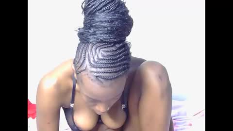 Snapshot of sky_zara chatting on 05.13.26 waridi online show from 05.13.26