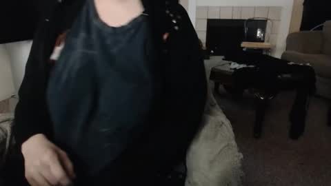 SKYLE   online show from 10.31.25