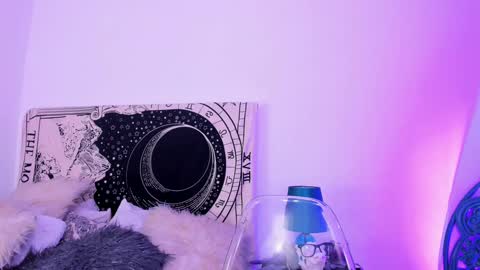 skydarkblue online show from 02.23.25