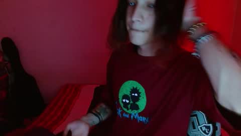 Snapshot of skykar chatting on 12.25.24 reep online show from 12.25.24