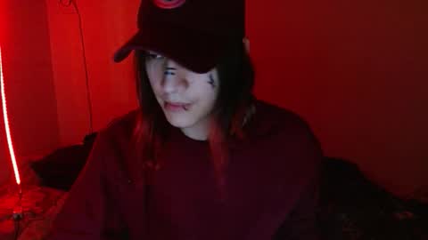 Snapshot of skykar chatting on 12.03.25 reep online show from 12.03.25