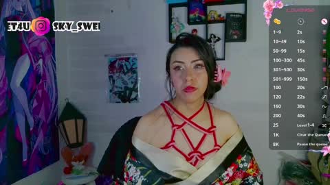 Snapshot of skylady05 chatting on 04.09.26 millie online show from 04.09.26