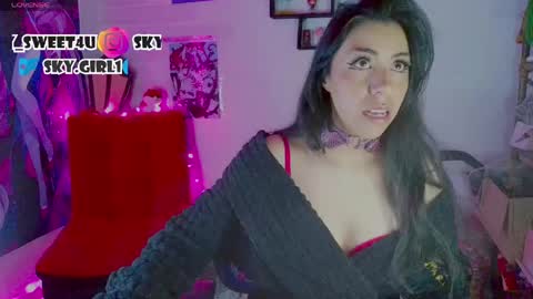 Snapshot of skylady05 chatting on 04.18.26 millie online show from 04.18.26