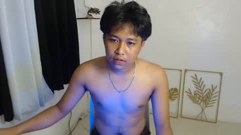 Skyler online show from 04.12.26