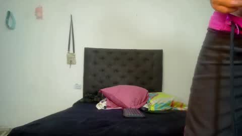 skynataly1 online show from 11.24.25