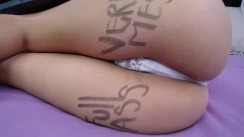 Snapshot of skynny_horney chatting on 12.13.24 Skynny online show from 12.13.24