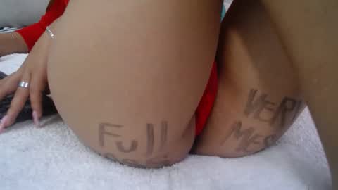 Snapshot of skynny_horney chatting on 12.28.24 Skynny online show from 12.28.24