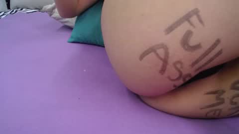 Snapshot of skynny_horney chatting on 12.29.24 Skynny online show from 12.29.24