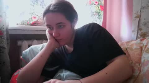 skyressie333 online show from 12.26.24