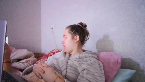 skyressie333 online show from 02.09.25