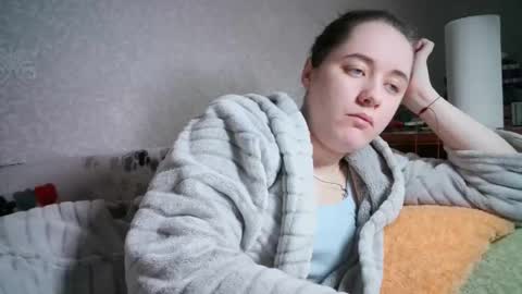 skyressie333 online show from 02.16.25