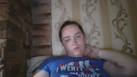 skyressie333 online show from 10.04.25