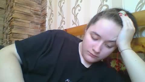 skyressie333 online show from 02.20.26