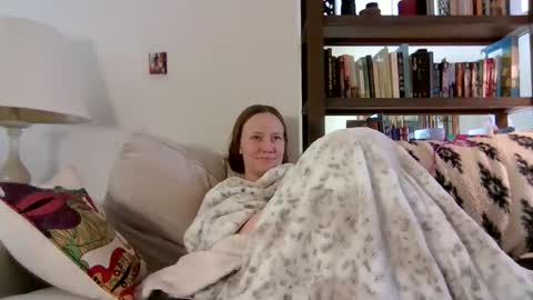 Sky Winters online show from 12.18.25