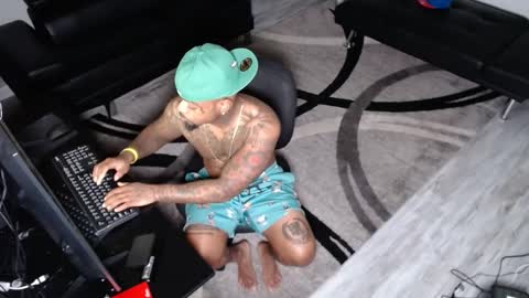 Snapshot of slangondemhoes chatting on 02.04.25 nasty twitter KASHCARTERATL online show from 02.04.25