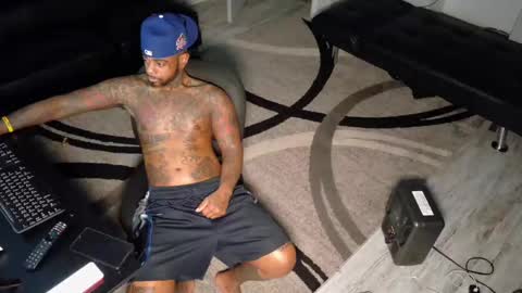 Snapshot of slangondemhoes chatting on 09.17.25 nasty twitter KASHCARTERATL online show from 09.17.25