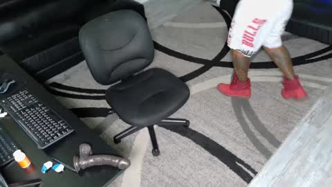 Snapshot of slangondemhoes chatting on 09.17.25 nasty twitter KASHCARTERATL online show from 09.17.25