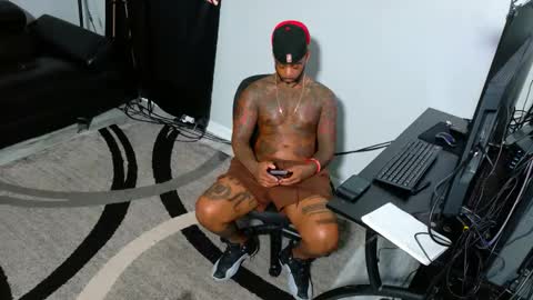 Snapshot of slangondemhoes chatting on 10.30.25 nasty twitter KASHCARTERATL online show from 10.30.25