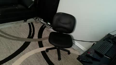 Snapshot of slangondemhoes chatting on 11.30.25 nasty twitter KASHCARTERATL online show from 11.30.25