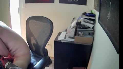 Snapshot of slave2pussy chatting on 02.18.25 slave2pussy online show from 02.18.25