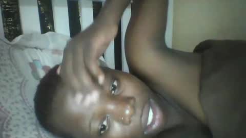 Snapshot of slim_petite_ebony chatting on 12.25.24 slim_petite_ebony online show from 12.25.24