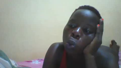 Snapshot of slim_petite_ebony chatting on 01.08.25 slim_petite_ebony online show from 01.08.25